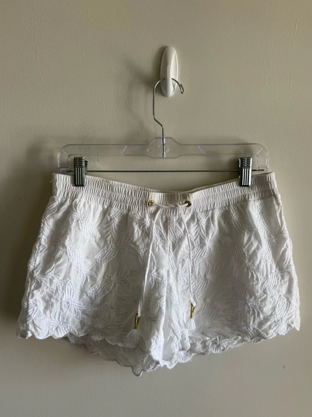 Lilly Pulitzer Pineapple Print White Soft Cotton Shorts